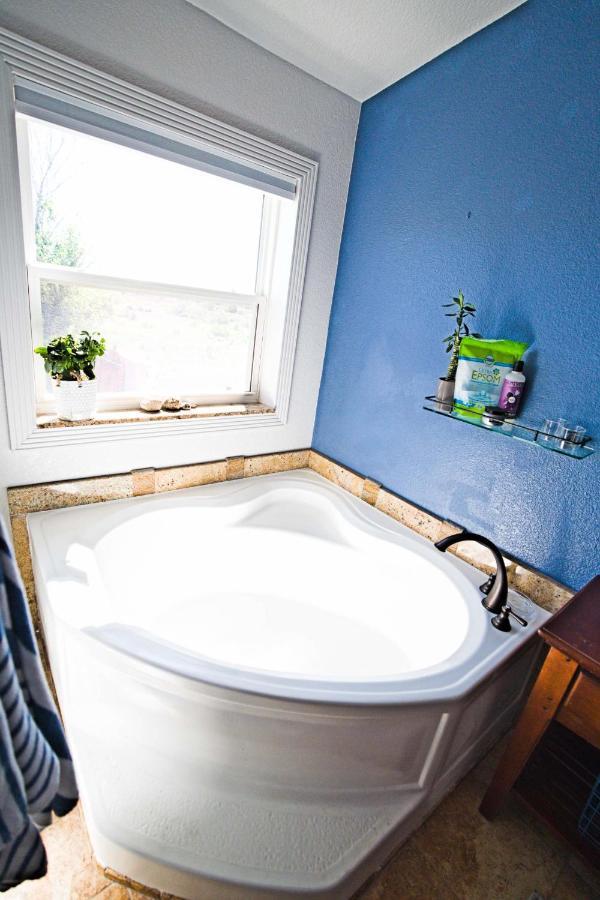 Sunny Southwest Cottage Mancos Екстер'єр фото